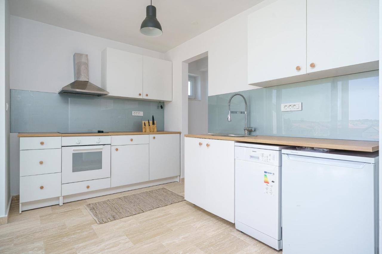 Vila Regina Apartment Regina With Swimming Pool Йезера Екстериор снимка