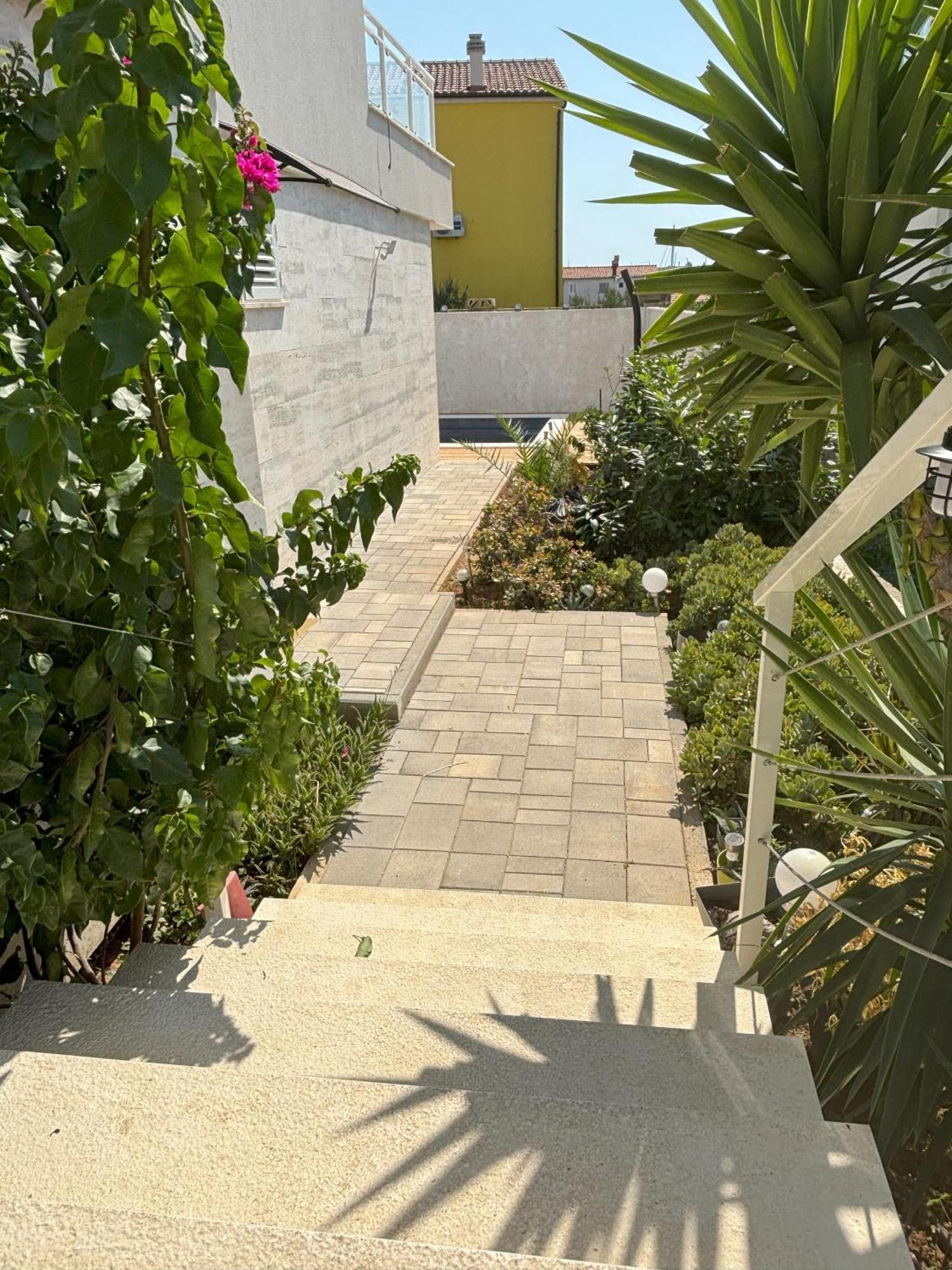 Vila Regina Apartment Regina With Swimming Pool Йезера Екстериор снимка